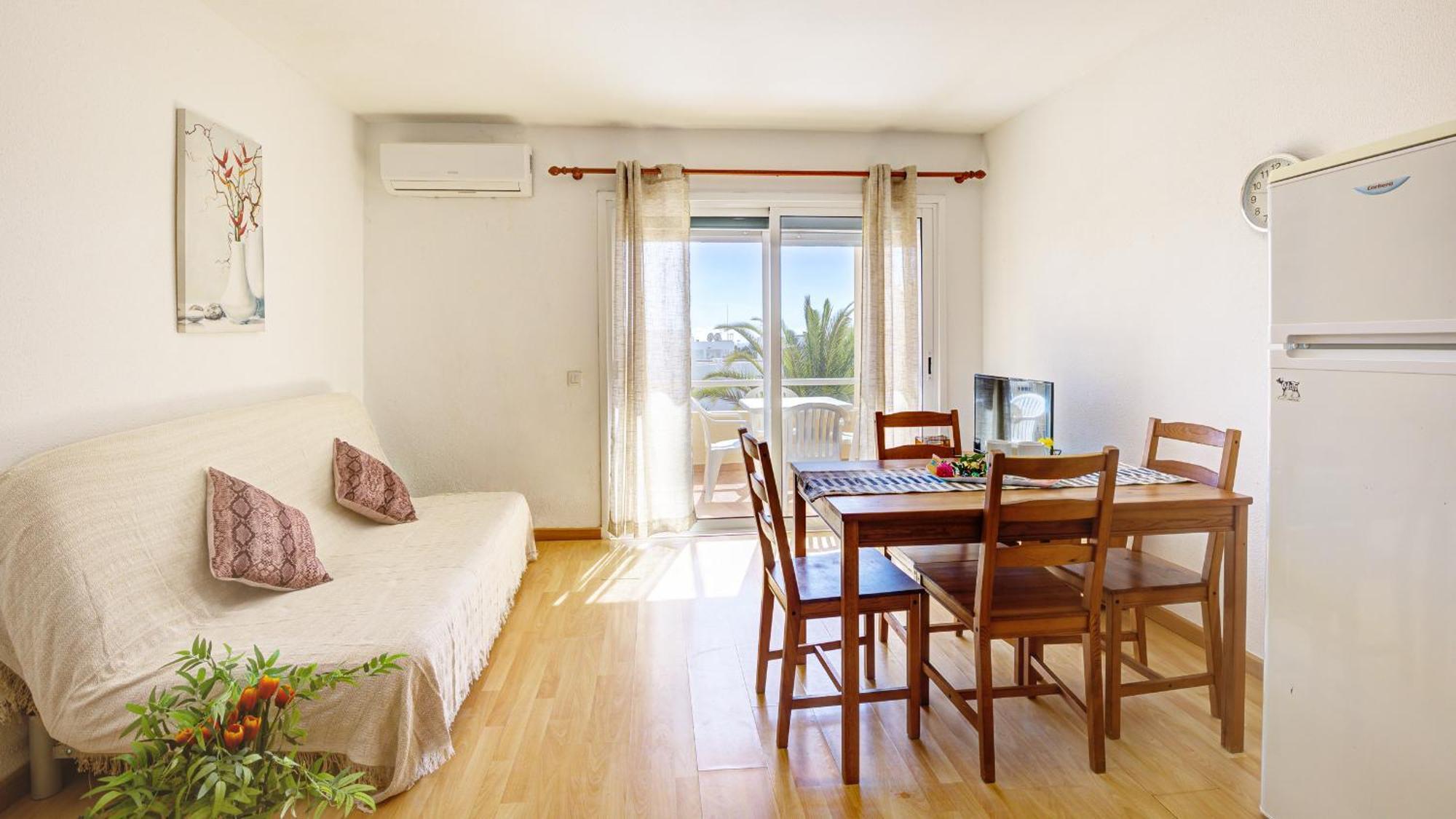 Апартаменты Private Terrace House With Wifi